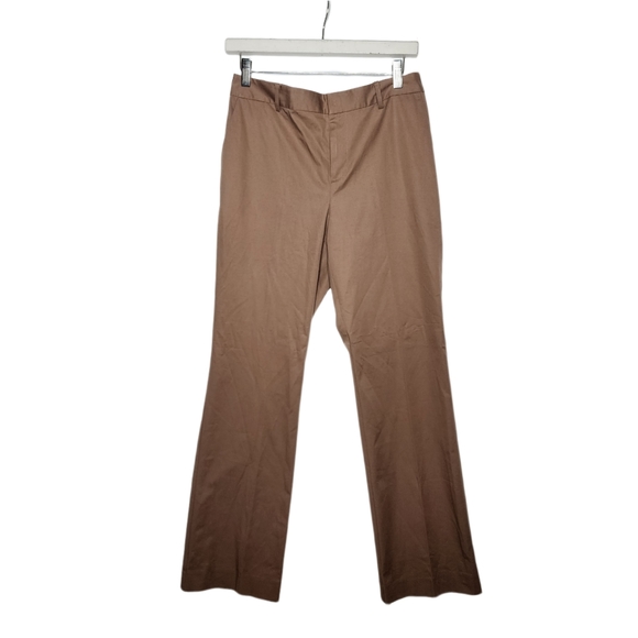 Ralph Lauren, Straight Leg Khaki Pants. Size 4 - Picture 4 of 10